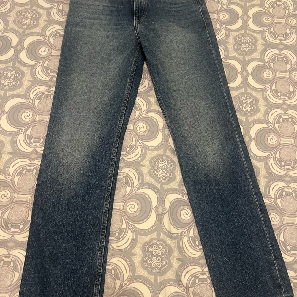 FRAME Le Sylvie Slender Straight in Bowie wash